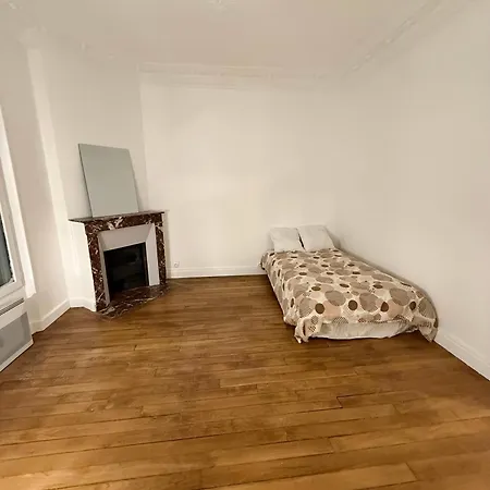 Proche Paris Apartment